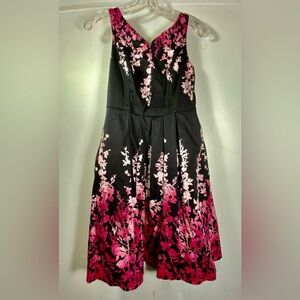 White House Black Market Size Zero Dress Black with Pink Flowers AND POCKETS!